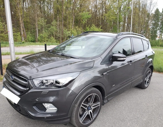 Ford Kuga cena 104900 przebieg: 99447, rok produkcji 2018 z Tychy małe 254